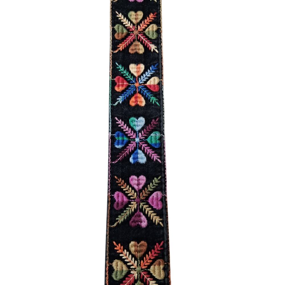 Ladies Vintage Bechelli Black Velvet Embroidered Belt Size Large Colorful - Picture 3 of 5